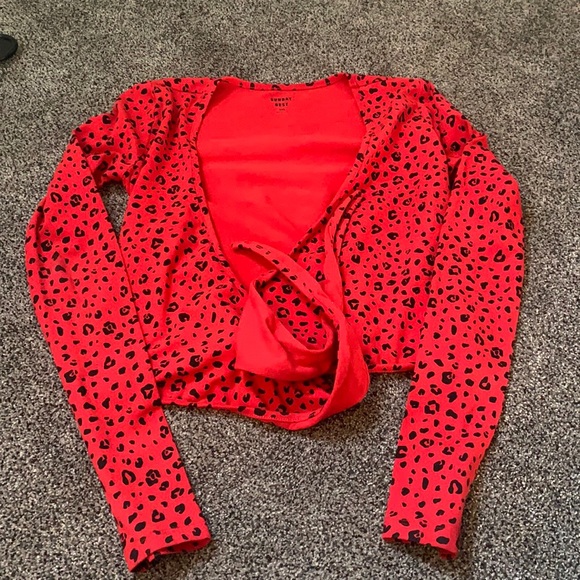 Aritzia-Sunday Best Wrap Crop Top - Picture 1 of 7